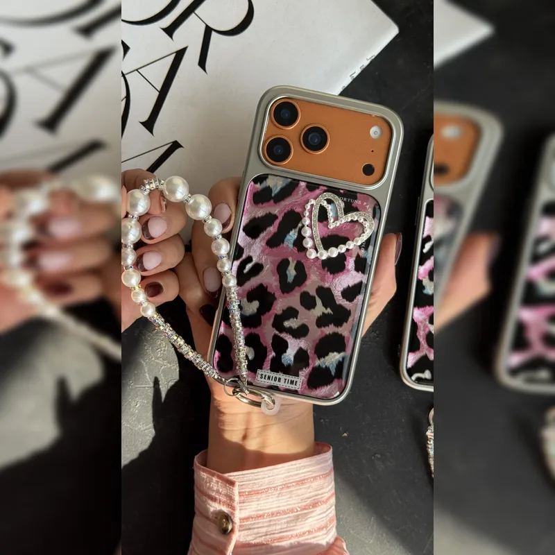 پلنگی قلب مرواریدی به همراه بند Pearl Heart Leopard with Strap 1