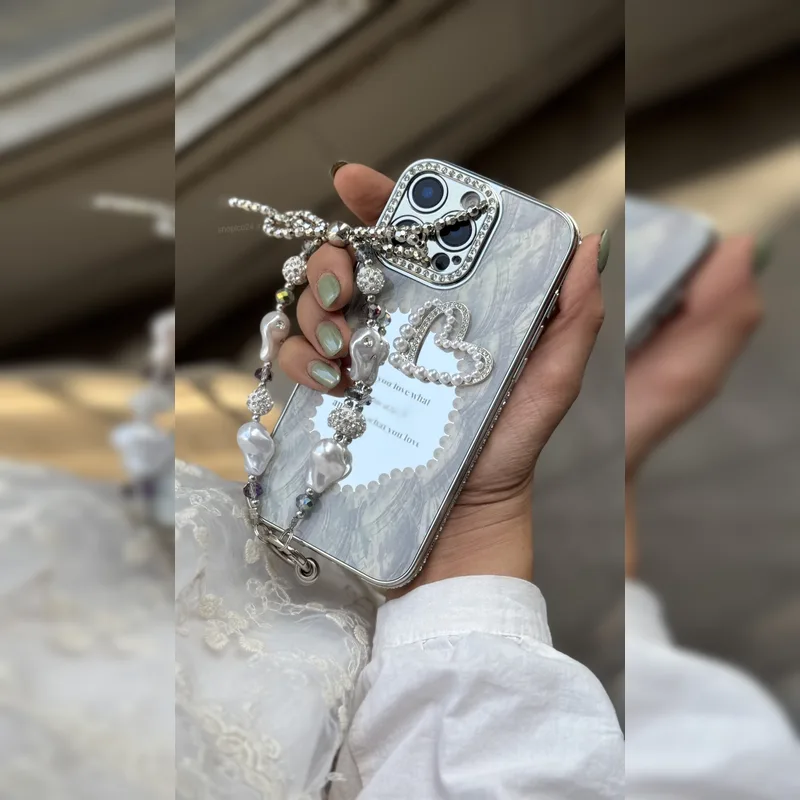 قلب مرواریدی آینه ای محافظ لنز همراه بند Pearl Mirror Heart LensGuard Strap 2