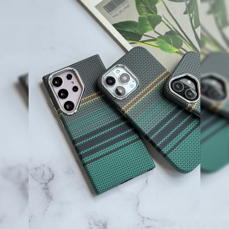 نوار زمردی مگ سیف Emerald Stripe MagSafe 2