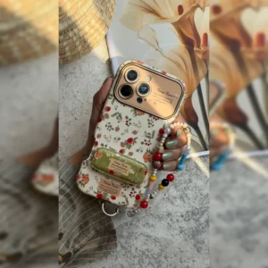 باغ توت فرنگی همراه بند و استند ست Strawberry Garden Strap Stand Set 1
