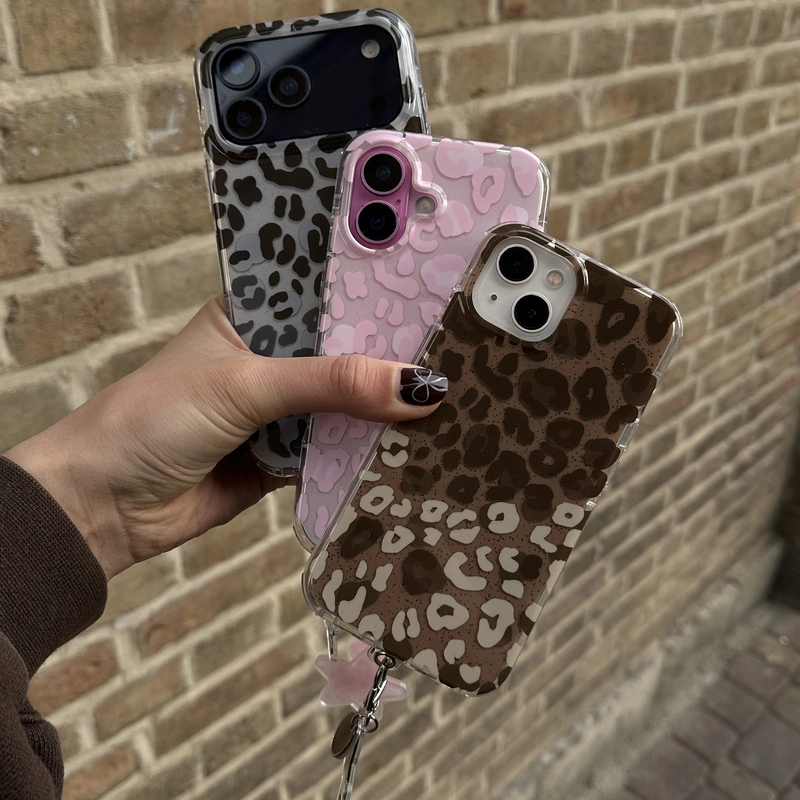 پلنگی شفاف همراه آویز Leopard Clear Charm 1