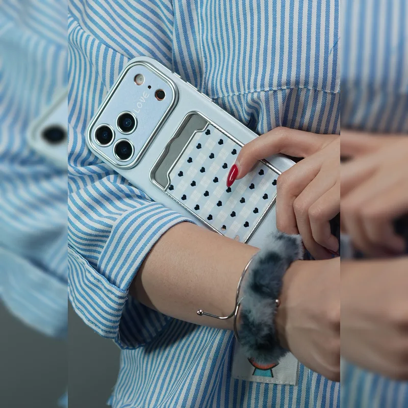 قلب آیینه ای جاکارتی بند خزدار Mirror Heart Card Slot Furry Strap 3