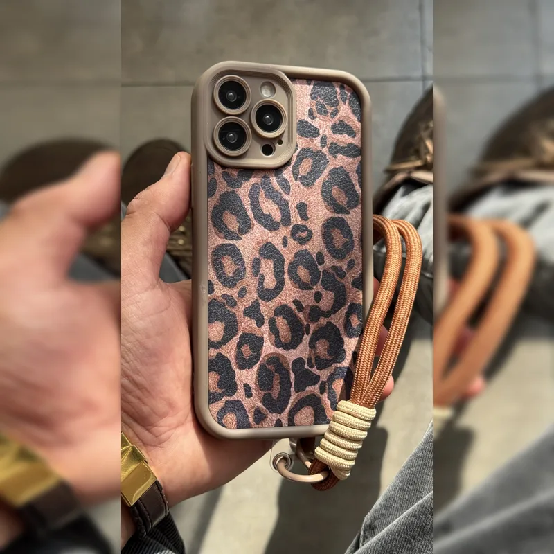 پلنگی قهوه ای همراه بند Brown Leopard With Strap 4