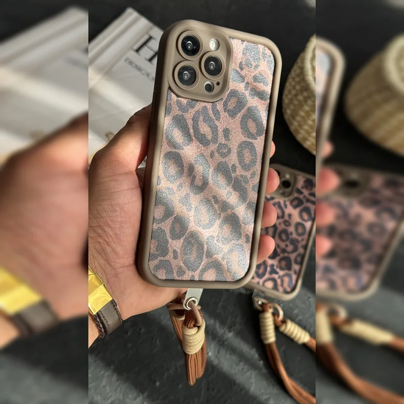 پلنگی قهوه ای همراه بند Brown Leopard With Strap 7